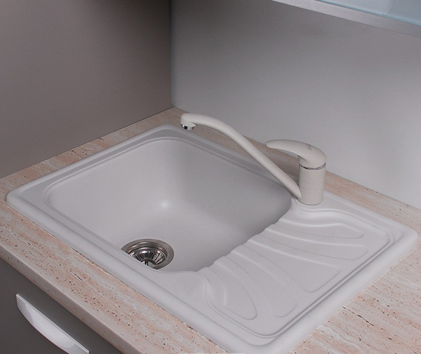 Чем отличается врезная мойка от накладной и от интегрированной?