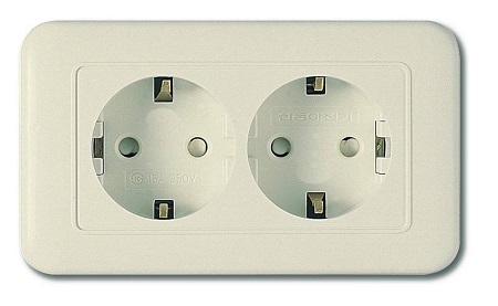 сдвоенная розетка