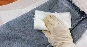 Удалить пятно от смолы